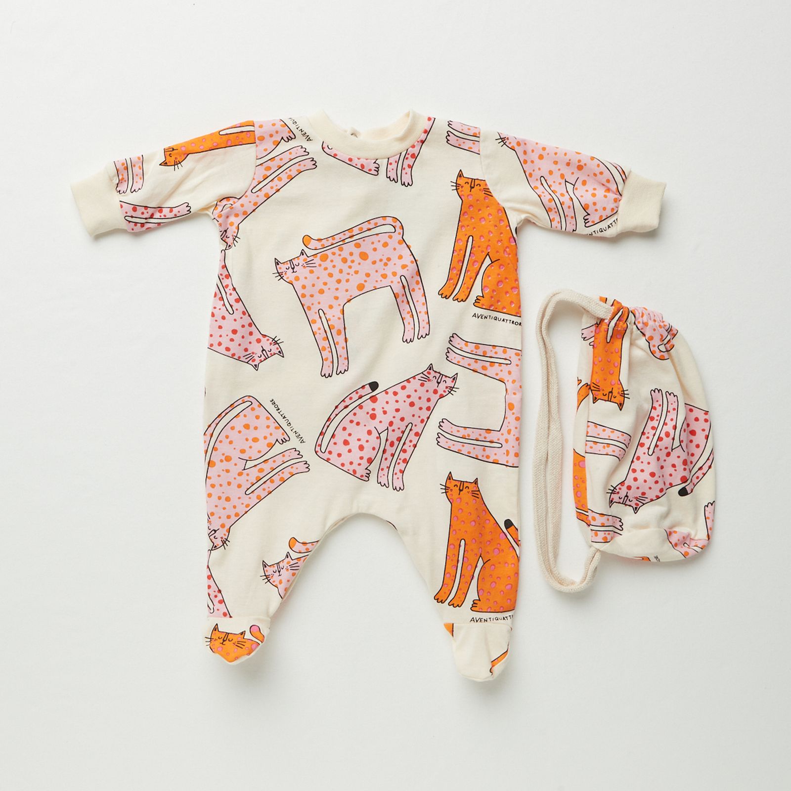 Tutina ML Pigiamini A24 in 100% Cotone Morbido per Bambini, Comfort e Stile per Ogni Momento di Gioco.