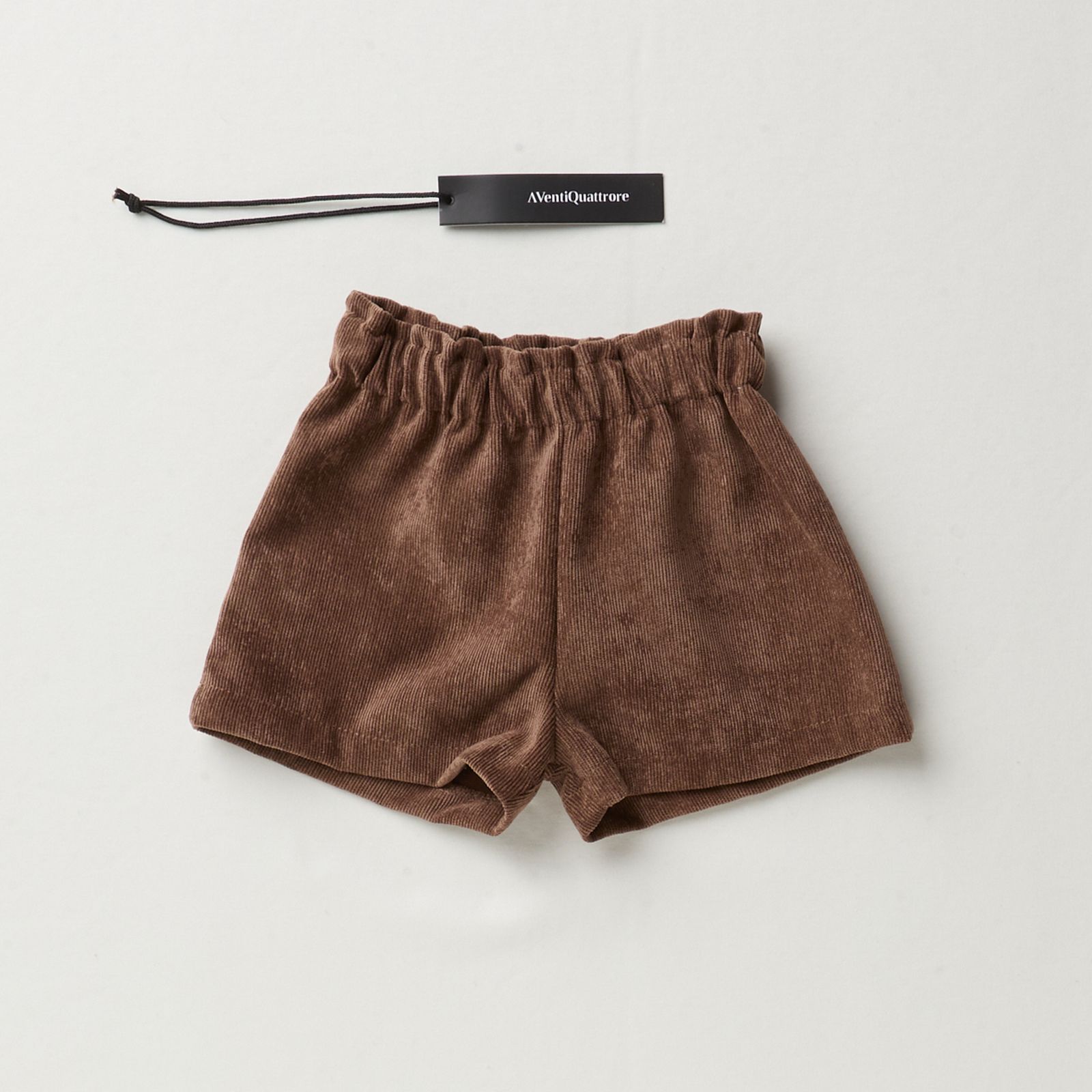 Shorts in velluto morbidi e confortevoli per bambini felici e pronti a giocare