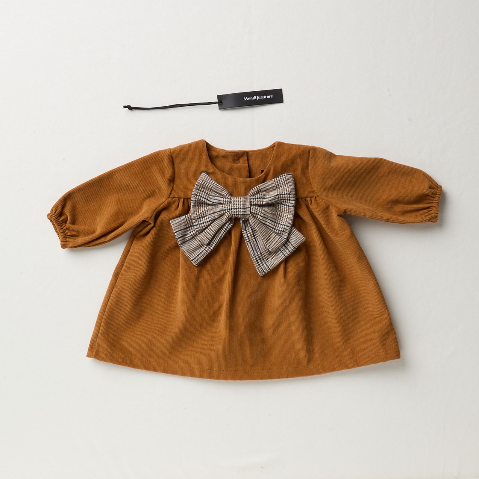 Abito in velluto per bambini in cotone 100% per un look elegante e comodo