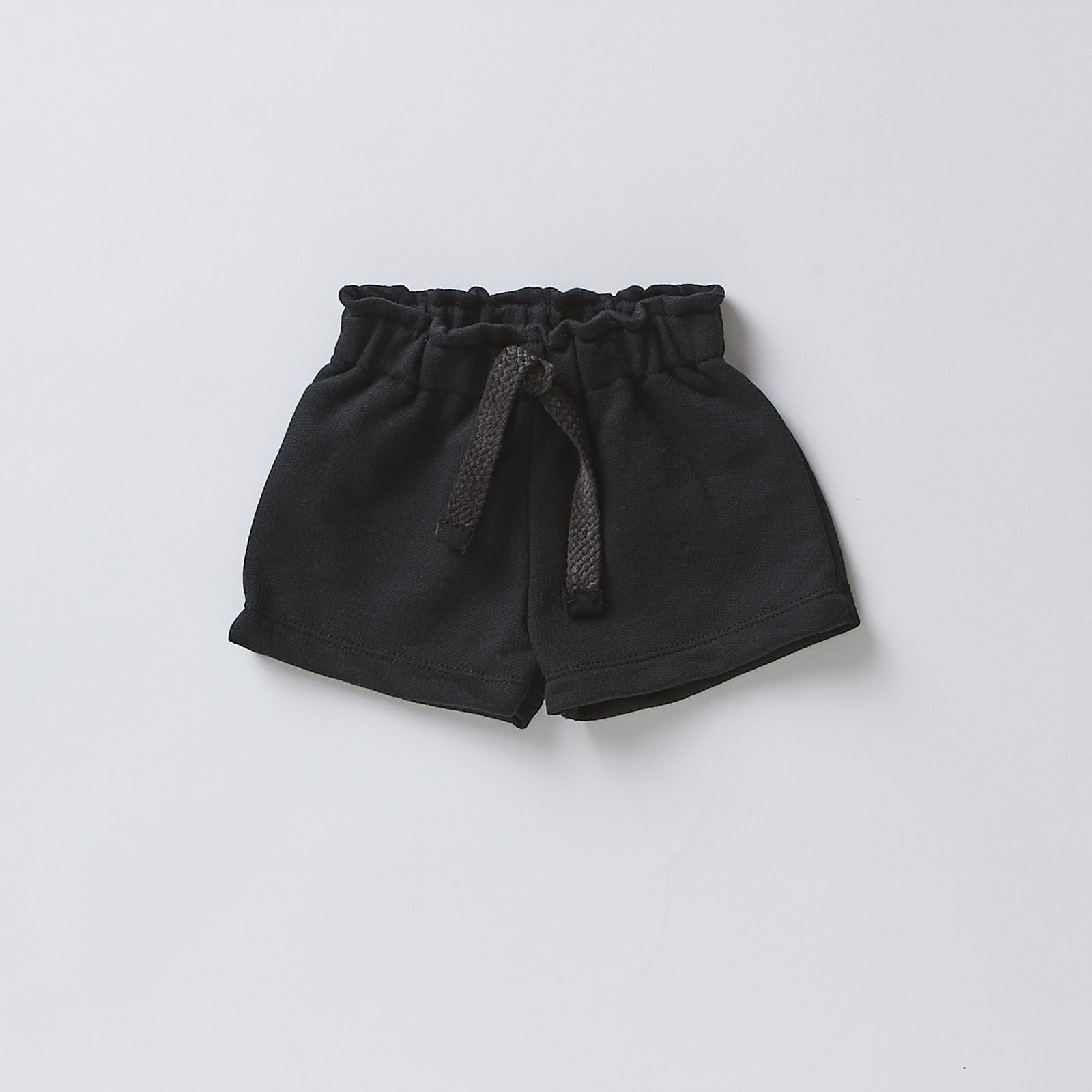 Pantaloncino in felpa cotone morbido per comfort e stile nei giochi dei più piccoli