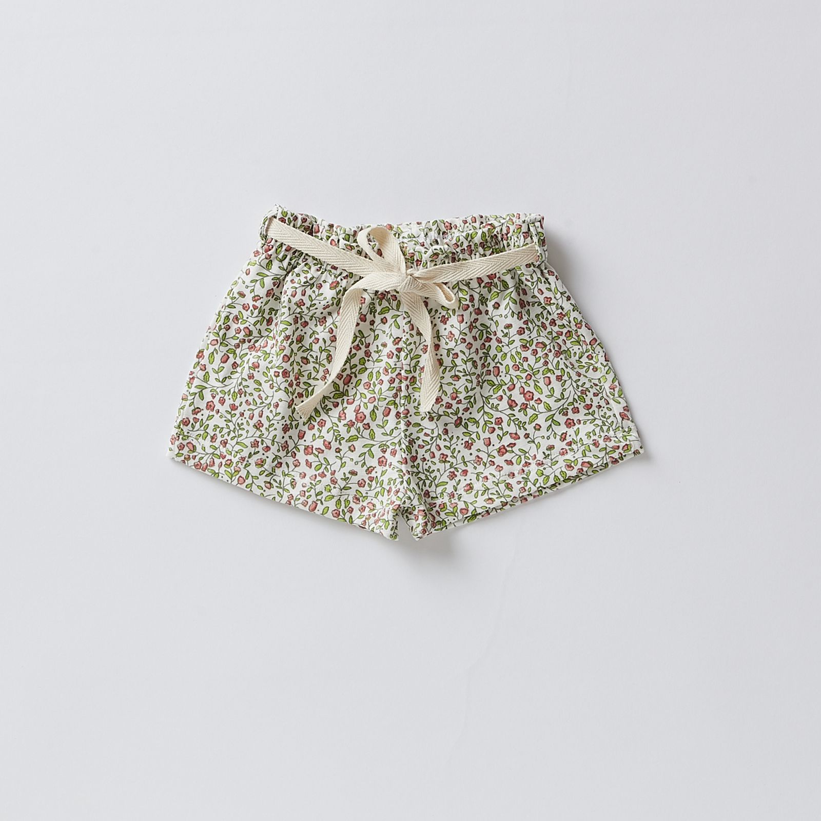 Pantaloncino Fiore AOP per un Look Colorato e Fresco per il Tuo Bambino