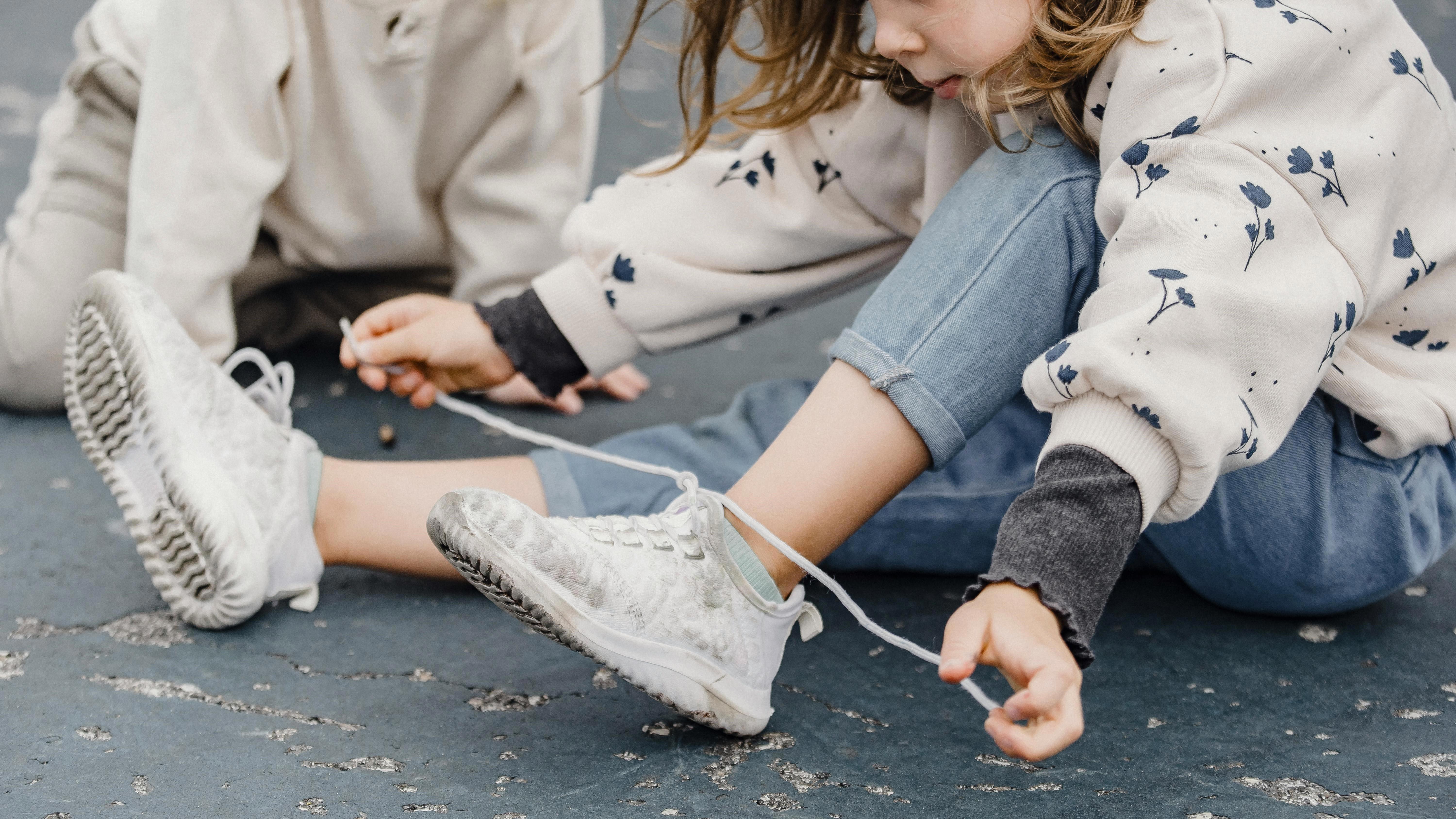 Armadio Didattico: i Capi che Sviluppano la Motricità dei Bambini